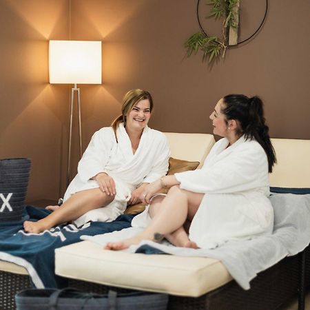 Therme Laa - Hotel & Silent Spa ラー・アン・デア・ターヤー エクステリア 写真