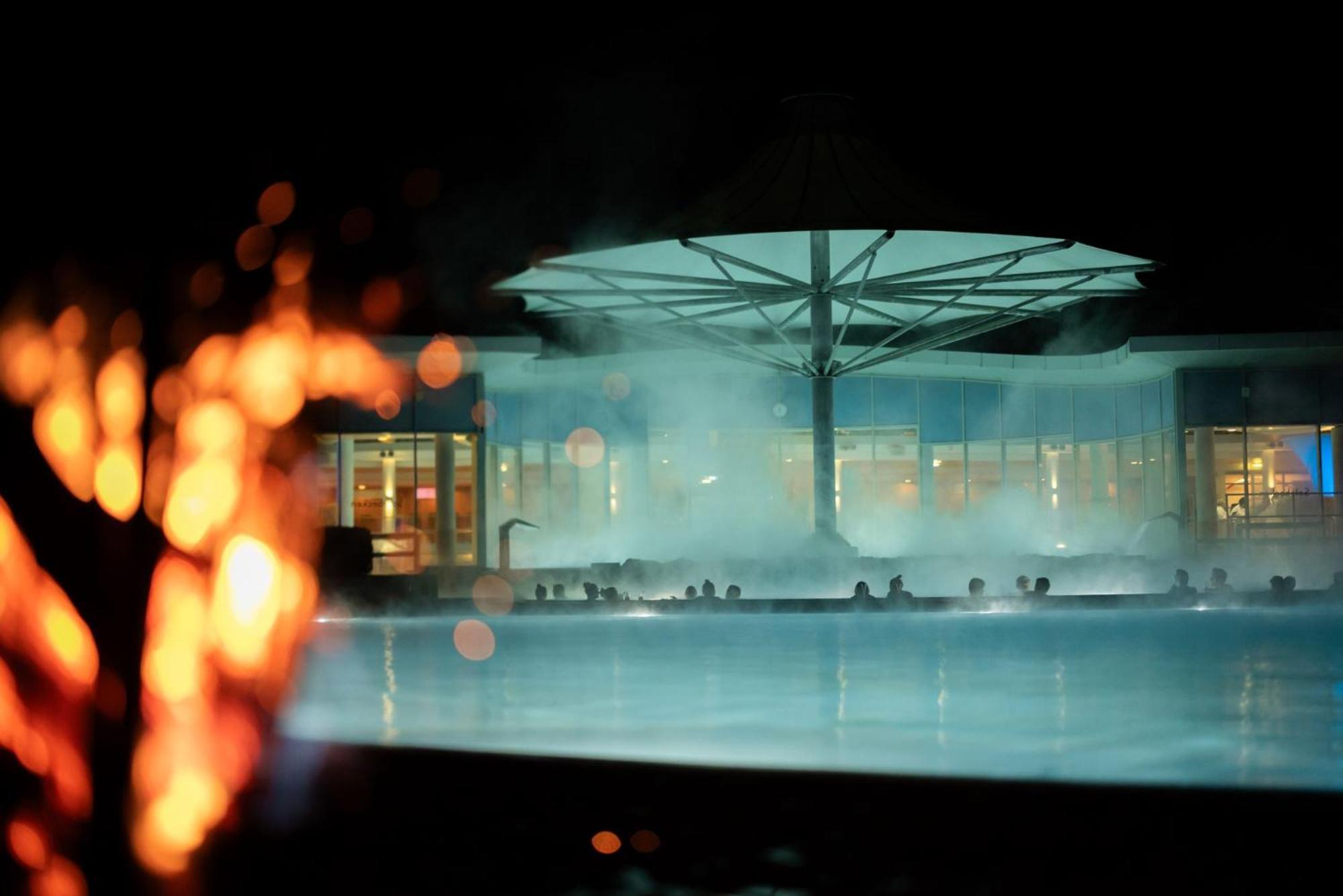 Therme Laa - Hotel & Silent Spa ラー・アン・デア・ターヤー エクステリア 写真