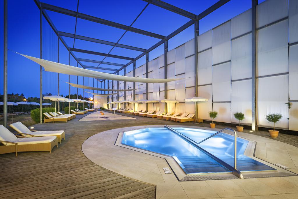 Therme Laa - Hotel & Silent Spa ラー・アン・デア・ターヤー エクステリア 写真