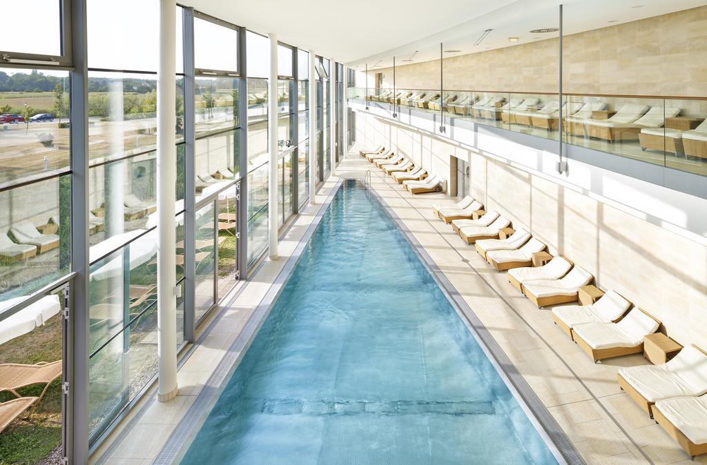 Therme Laa - Hotel & Silent Spa ラー・アン・デア・ターヤー エクステリア 写真