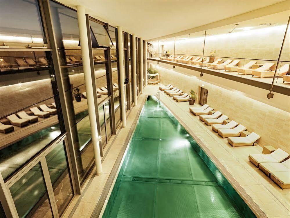 Therme Laa - Hotel & Silent Spa ラー・アン・デア・ターヤー エクステリア 写真